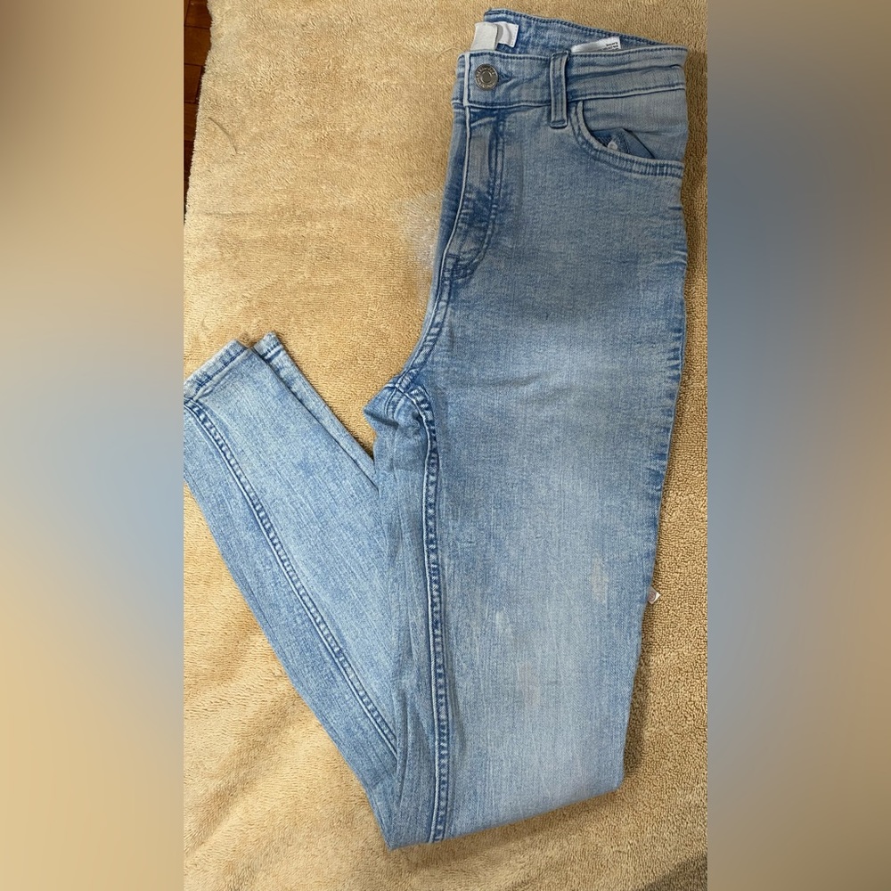 High waisted skinny jeans